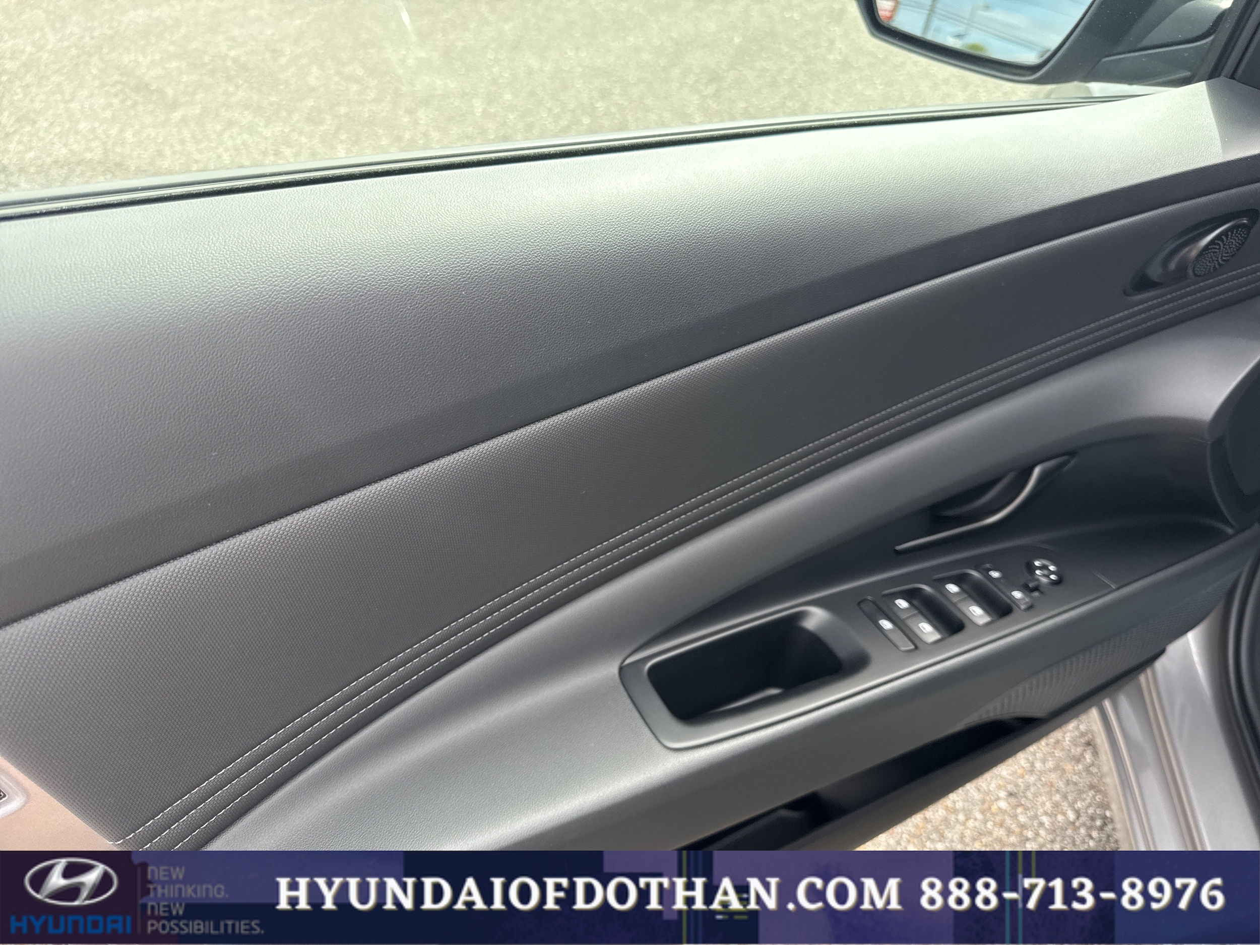 2025 Hyundai Elantra SEL - Photo 7
