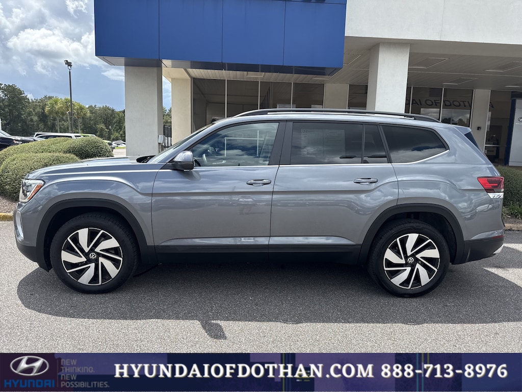 Used 2025 Volkswagen Atlas 2.0T SE w/Technology 2.0T SE w/Technology 4MOTION