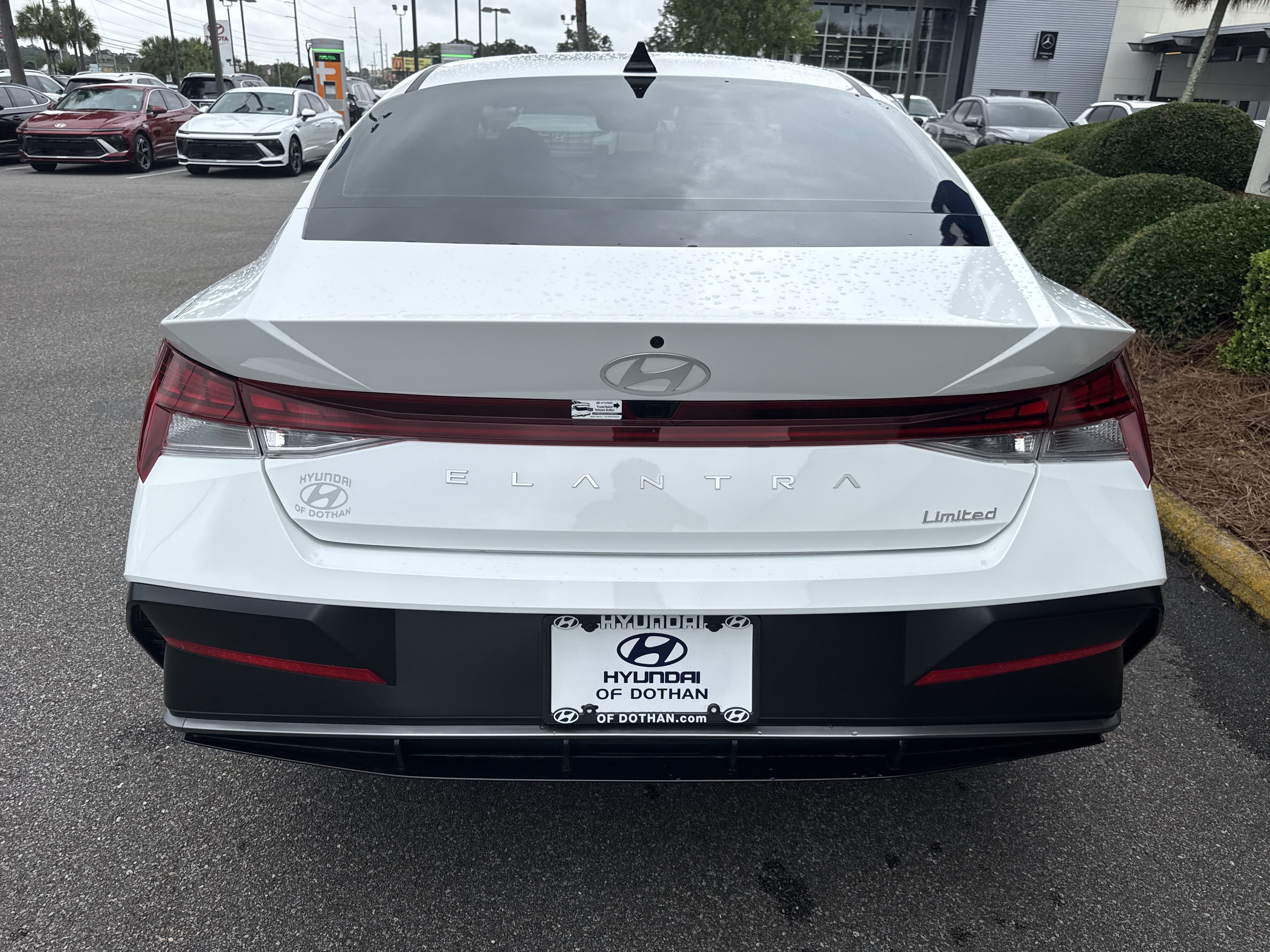 New 2026 Hyundai Elantra Limited Sedan