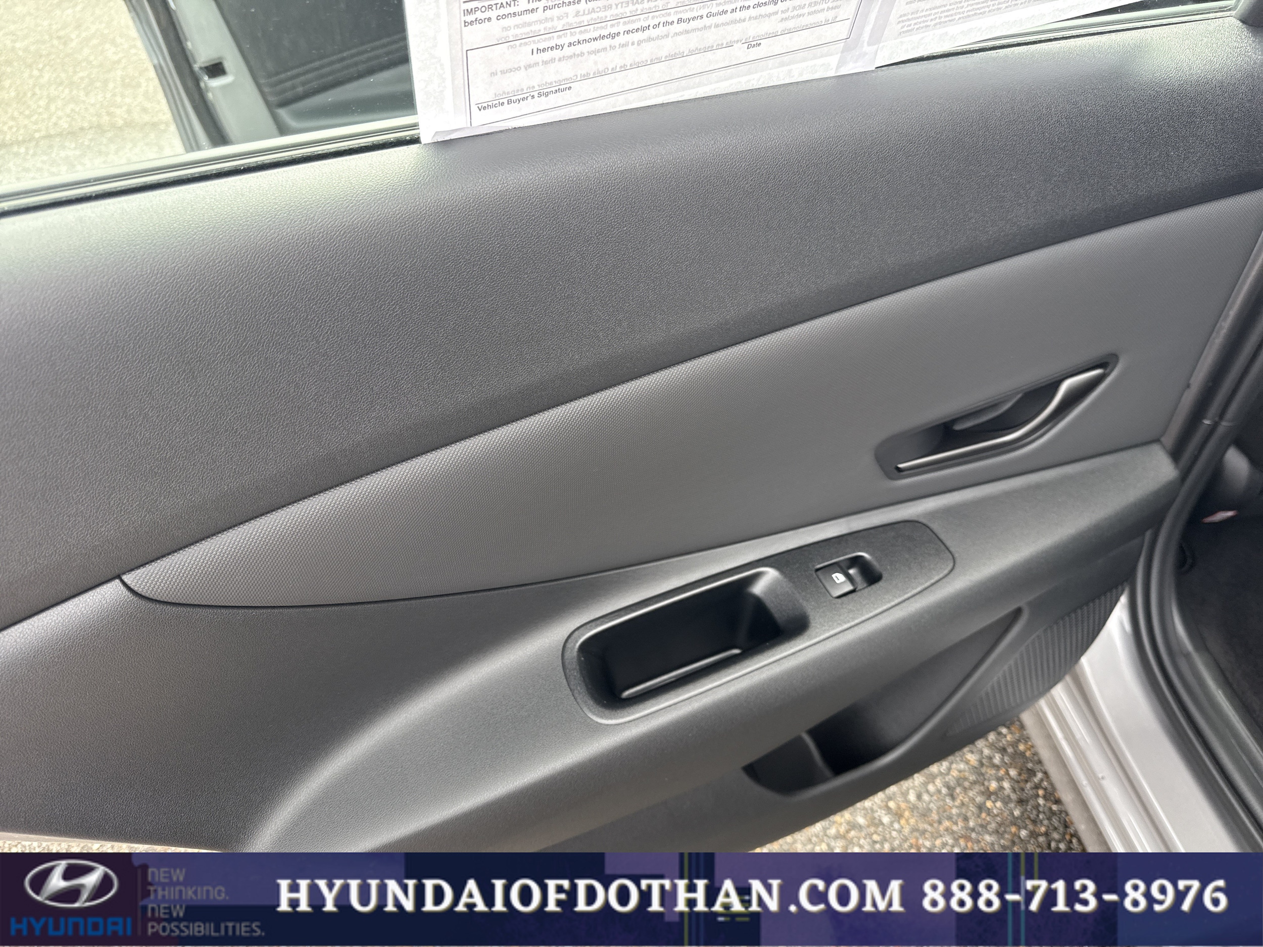2025 Hyundai Elantra SEL - Photo 11