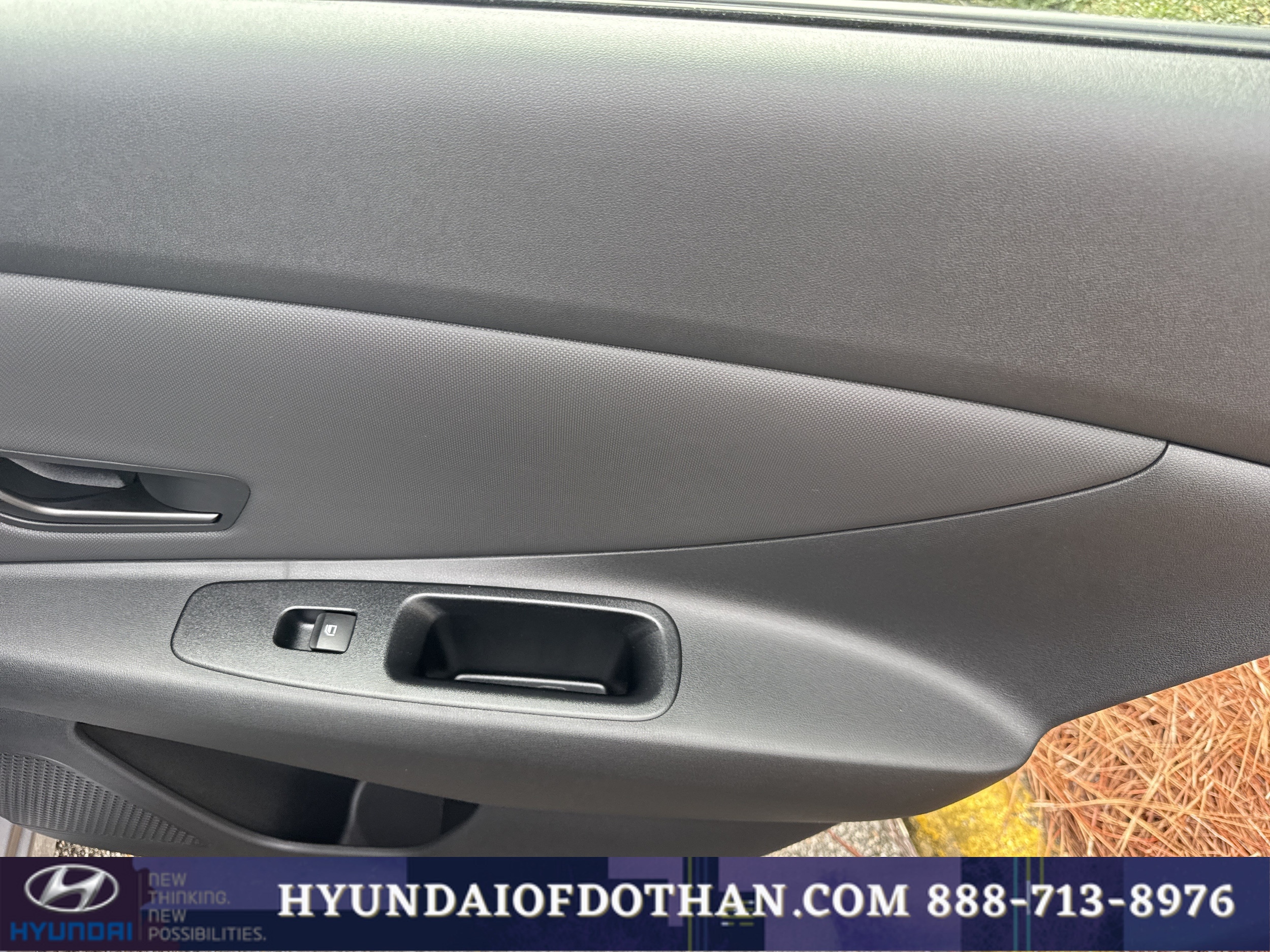 2025 Hyundai Elantra SEL - Photo 15