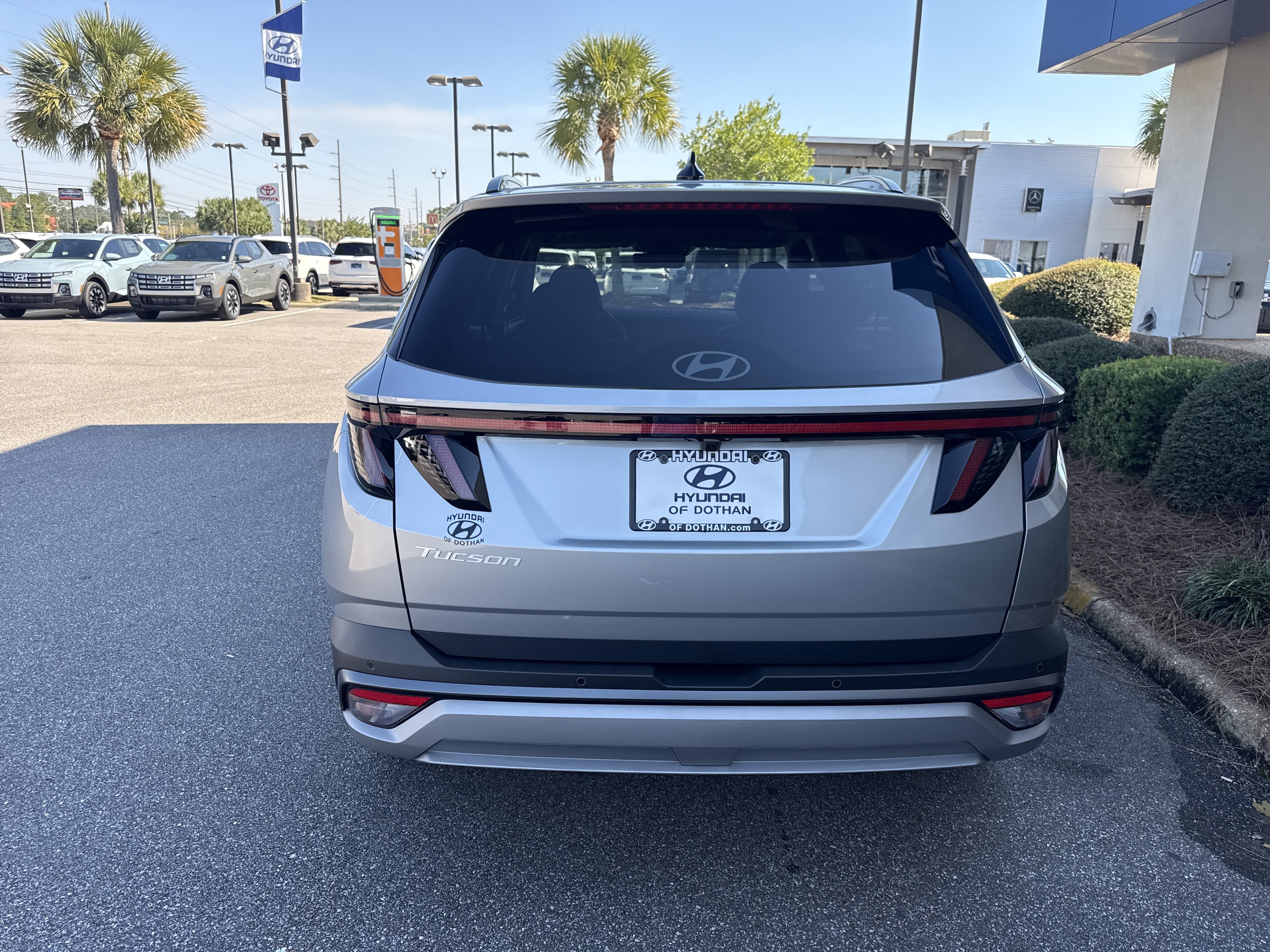 New 2026 Hyundai Tucson Limited FWD SUV