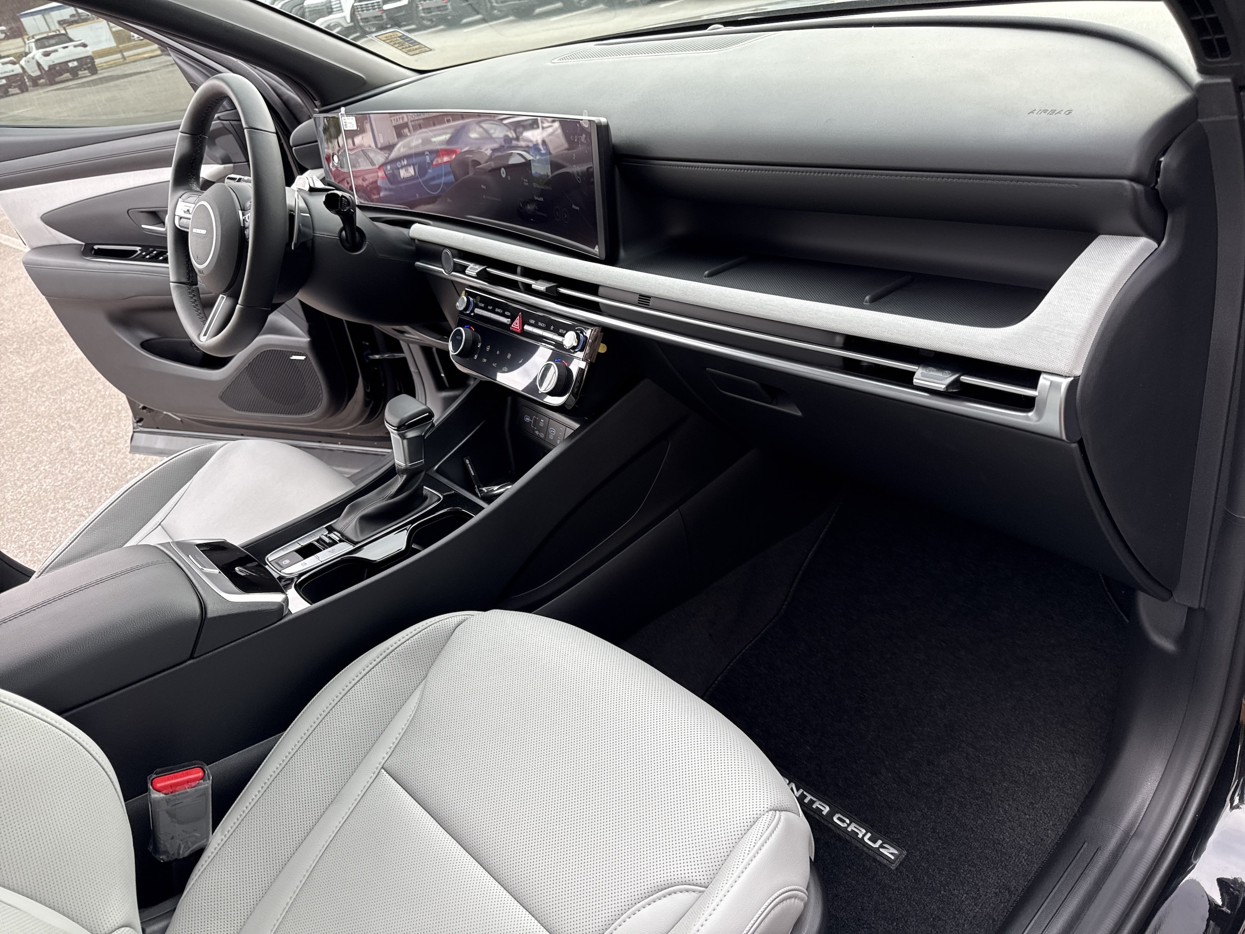 2026 Hyundai Santa Cruz Limited - Photo 16
