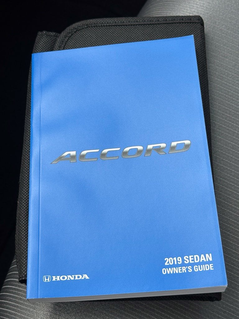 2019 Honda Accord LX - Photo 25