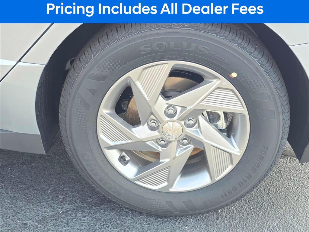 2026 Hyundai Sonata SE - Photo 13