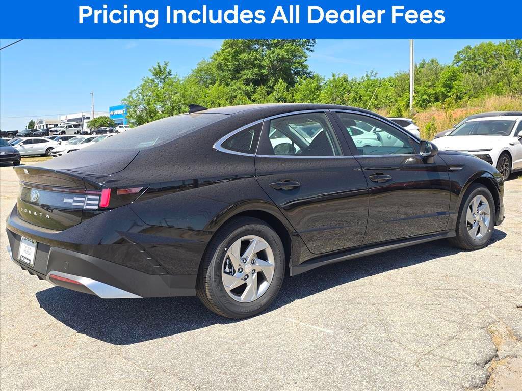 New 2026 Hyundai Sonata SE Sedan