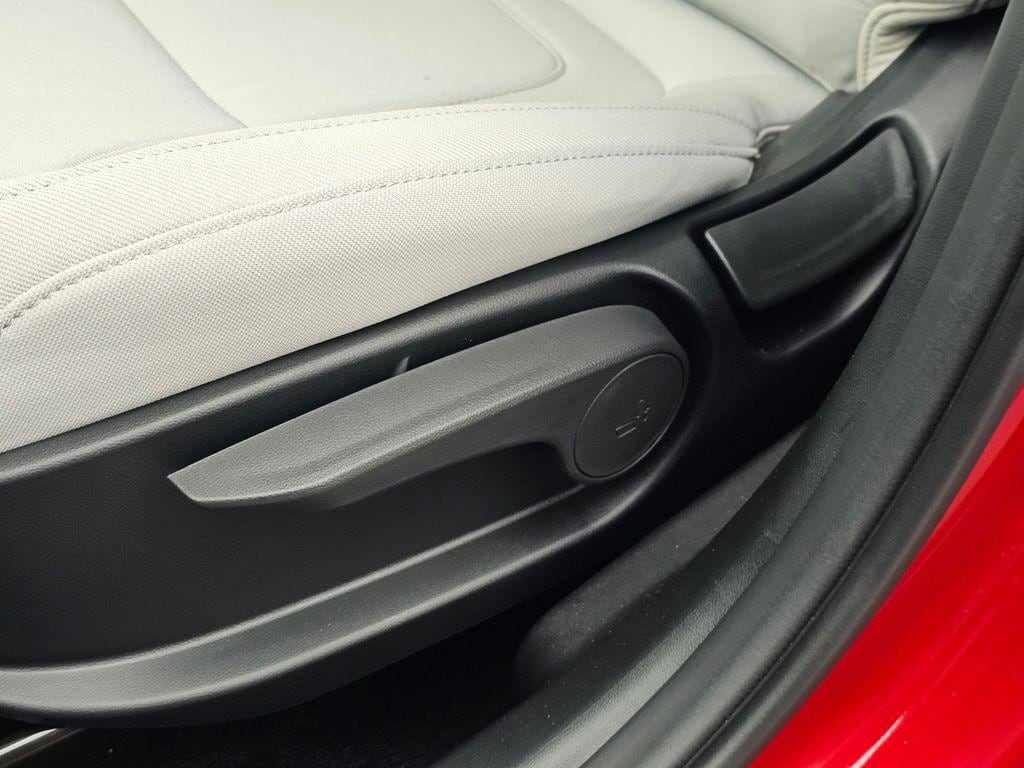 2025 Hyundai Tucson SE - Photo 22