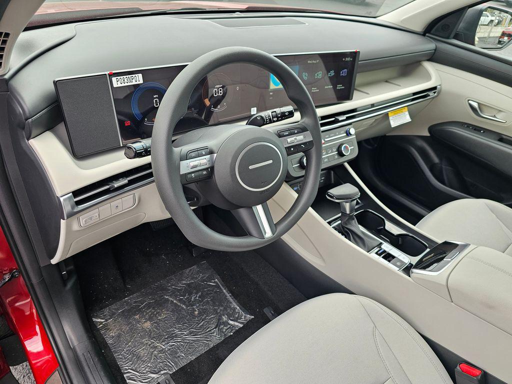 2025 Hyundai Tucson SE - Photo 19