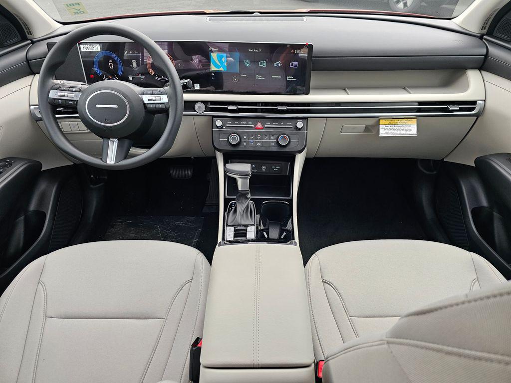 2025 Hyundai Tucson SE - Photo 17