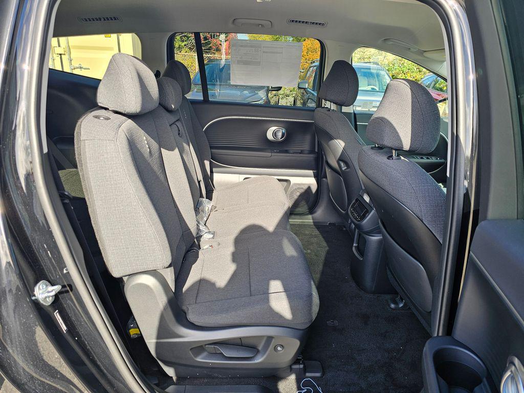 2026 Hyundai IONIQ 9 SE - Photo 12
