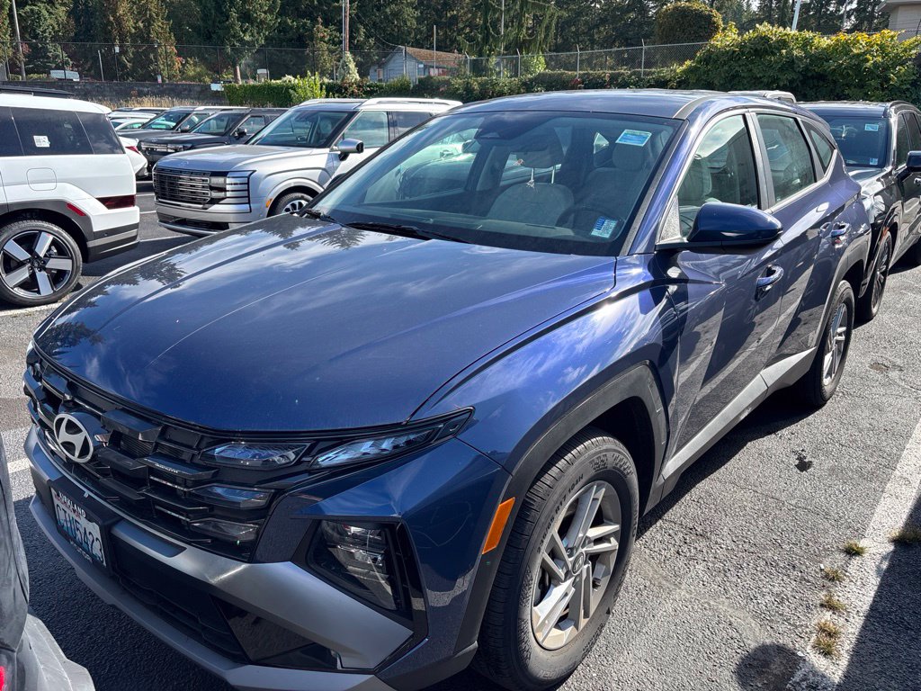 Certified 2025 Hyundai Tucson SE SUV