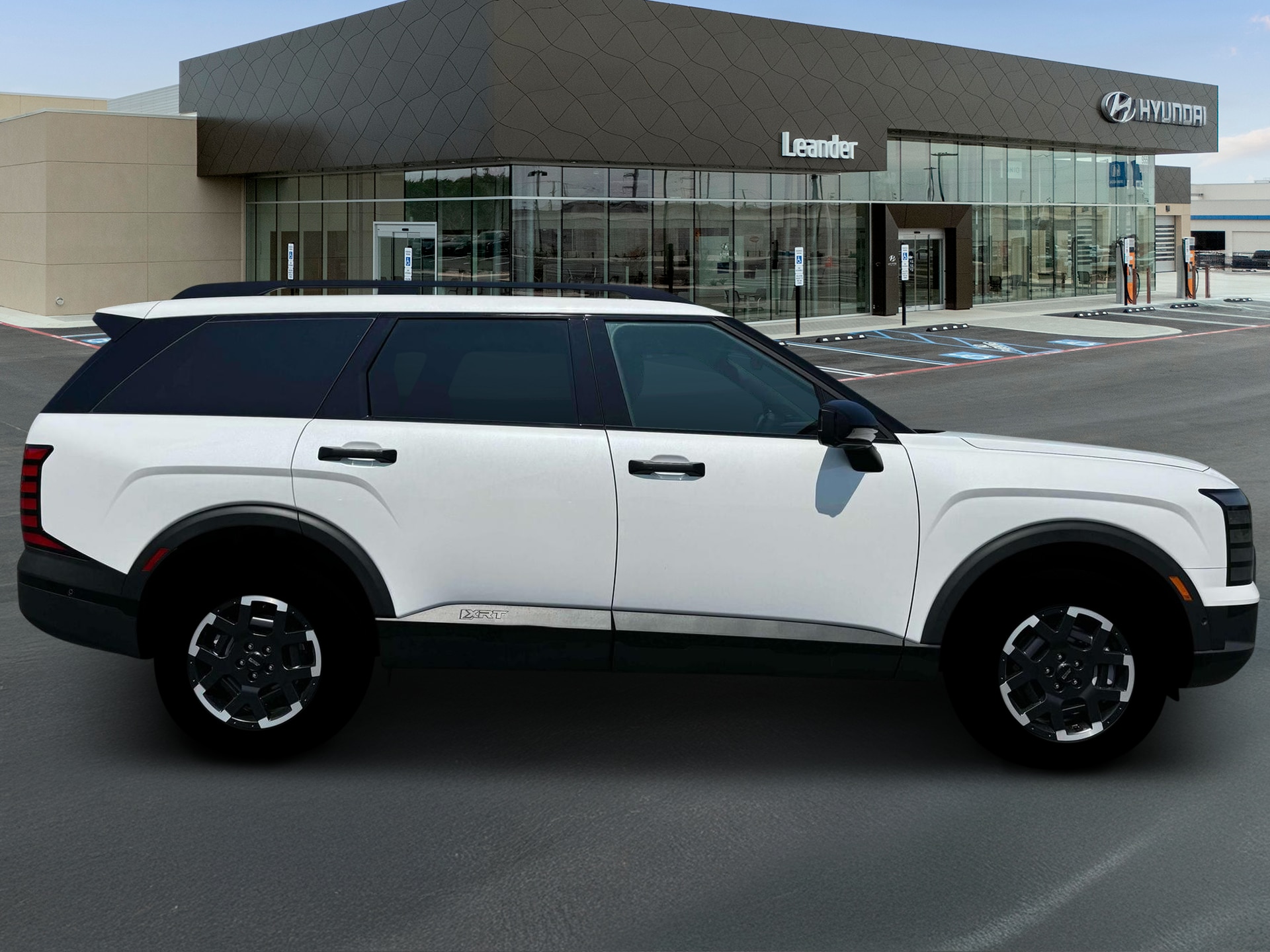 2026 Hyundai Palisade XRT Pro - Photo 8