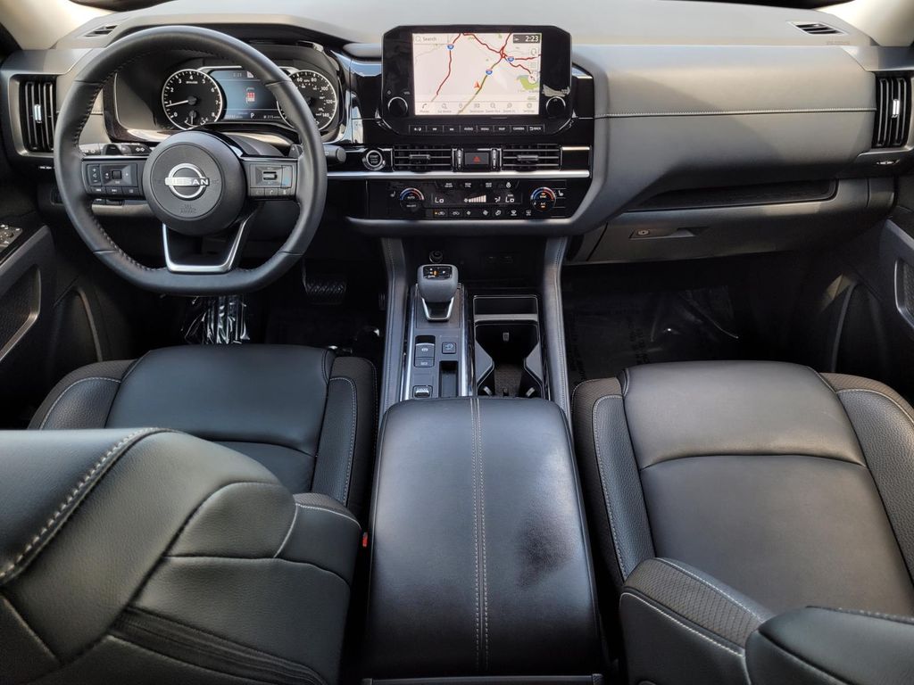 2023 Nissan Pathfinder SL - Photo 17