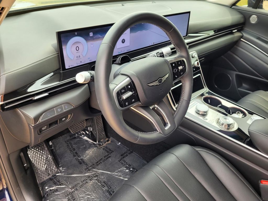 2025 GENESIS GV80 Standard - Photo 11