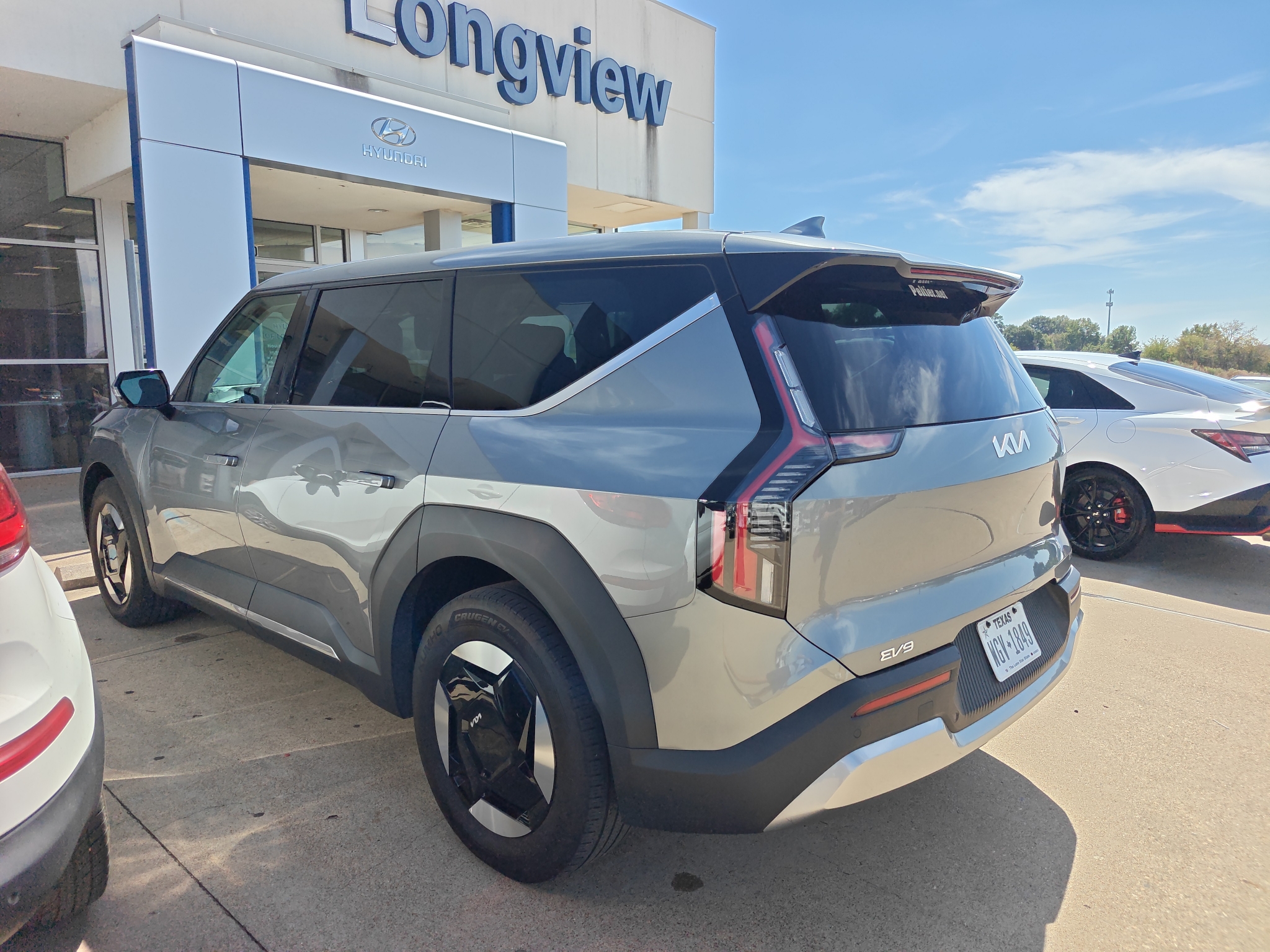 Used 2024 Kia EV9 Light Long Range SUV