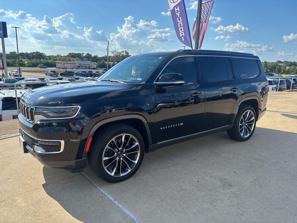 2022 Jeep Wagoneer