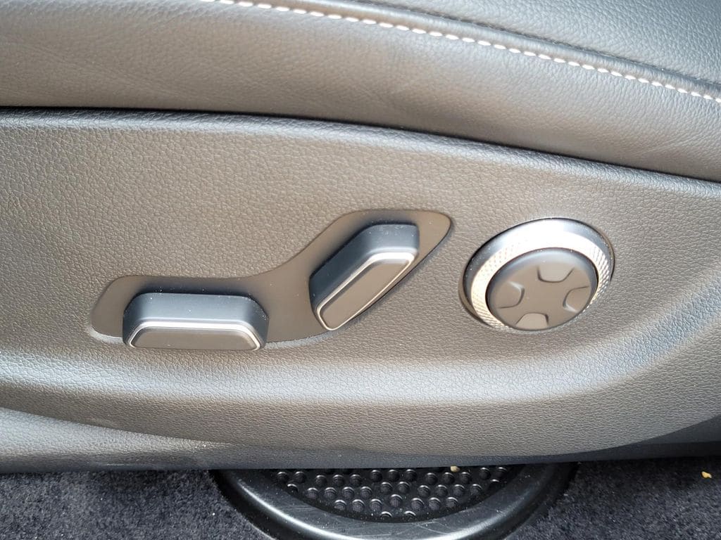 2025 GENESIS GV80 Standard - Photo 13