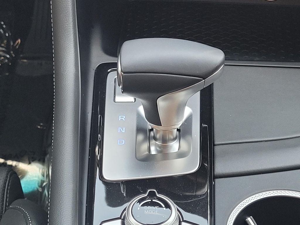 2025 GENESIS G70 Standard - Photo 20