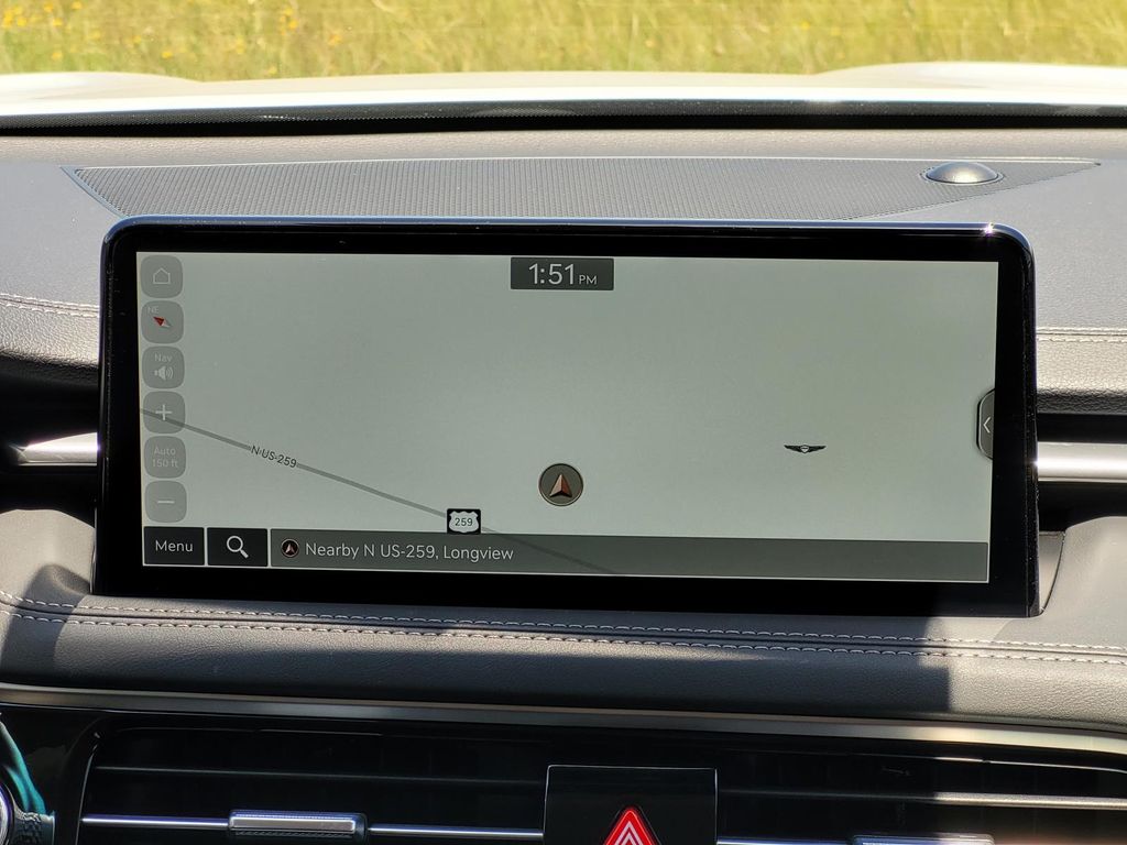2025 GENESIS G70 Standard - Photo 18