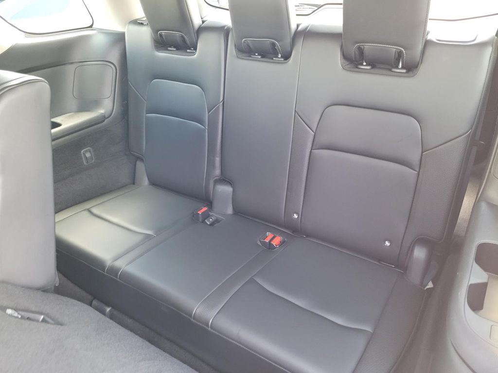 2023 Nissan Pathfinder SL - Photo 15