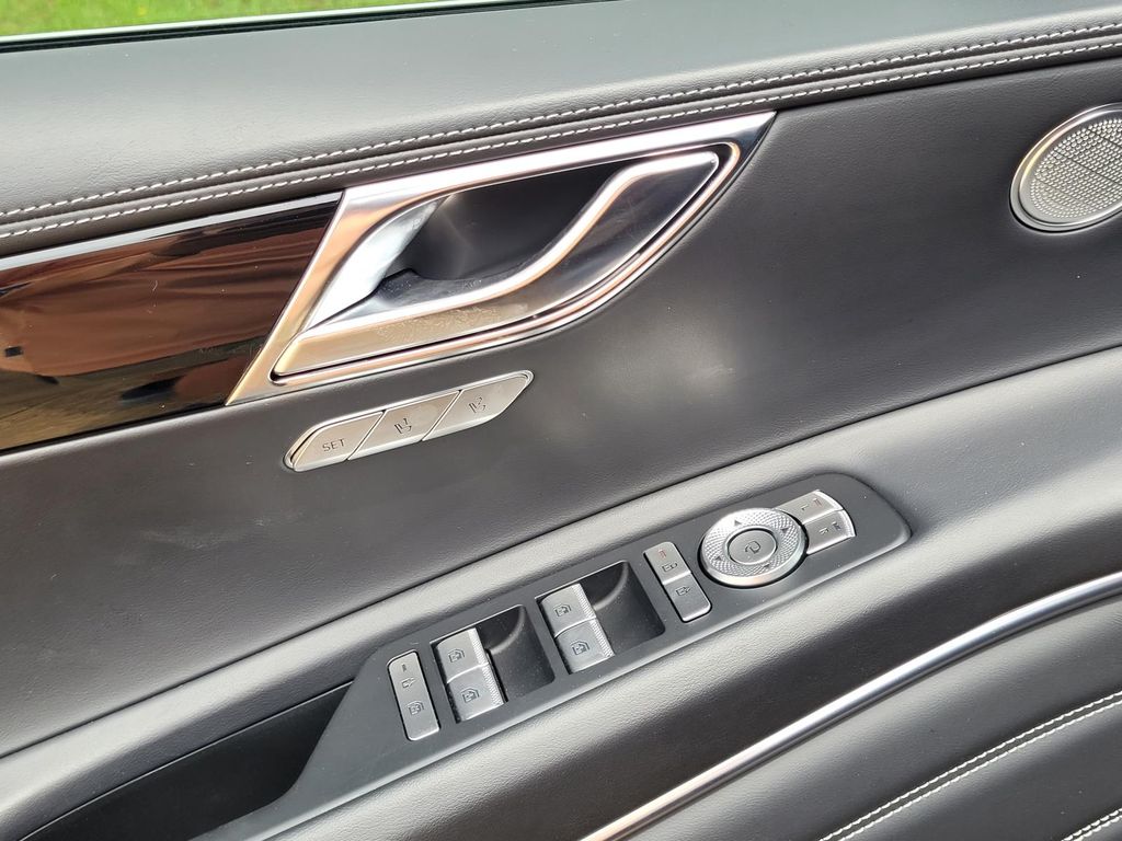 2025 GENESIS GV80 Standard - Photo 12