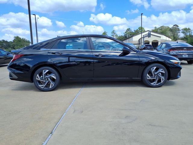New 2026 Hyundai Elantra Limited Sedan