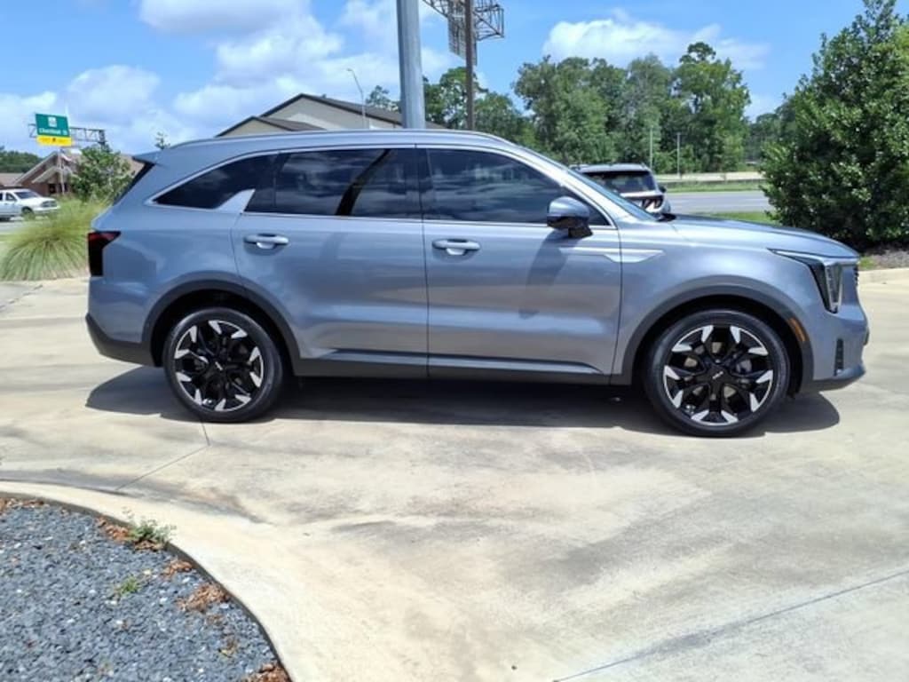Used 2024 Kia Sorento SX SUV