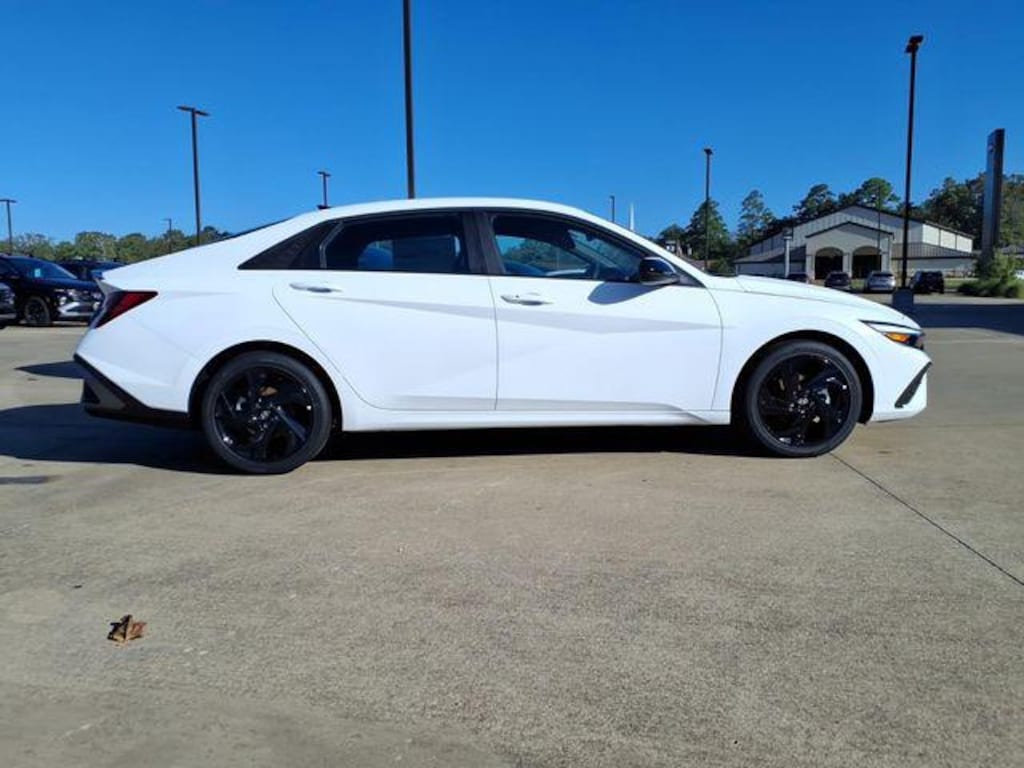 New 2026 Hyundai Elantra SEL Sport Sedan