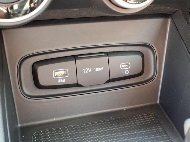 2026 Hyundai Venue SE - Photo 8