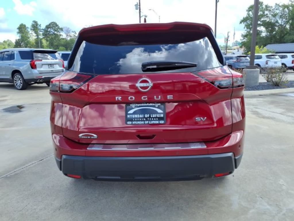 Used 2024 Nissan Rogue SV SUV