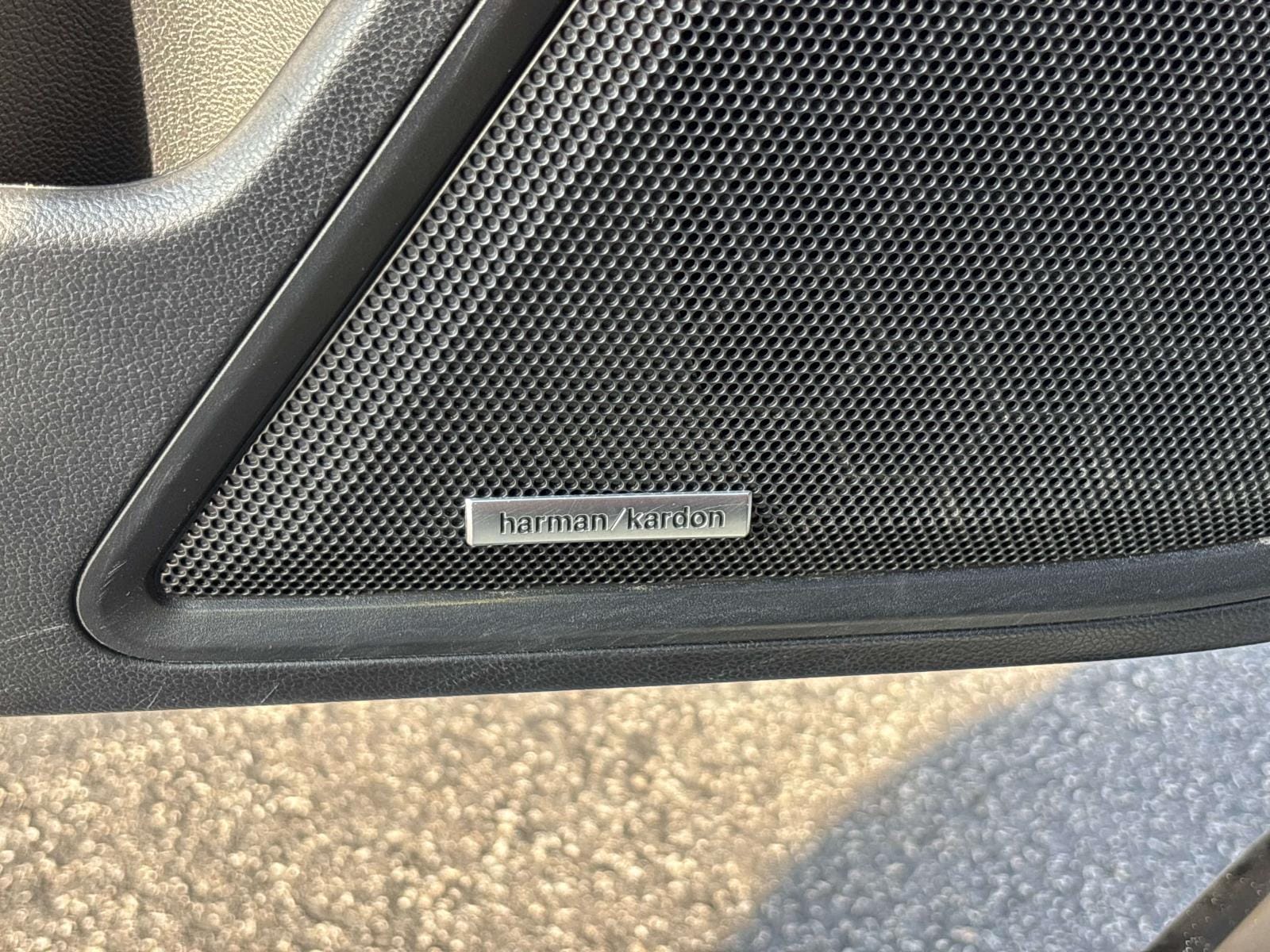 2020 Subaru Outback Touring - Photo 19