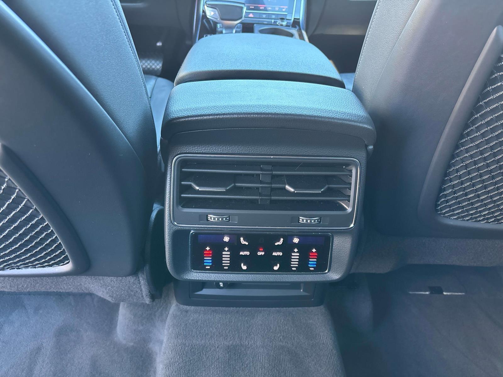 2019 Audi Q8 Premium Plus - Photo 10