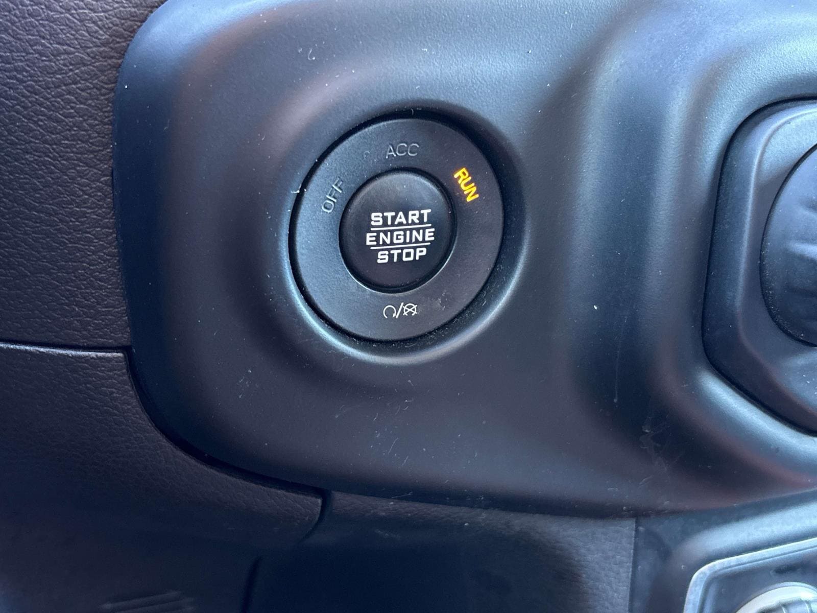 2020 Jeep Gladiator Overland - Photo 24