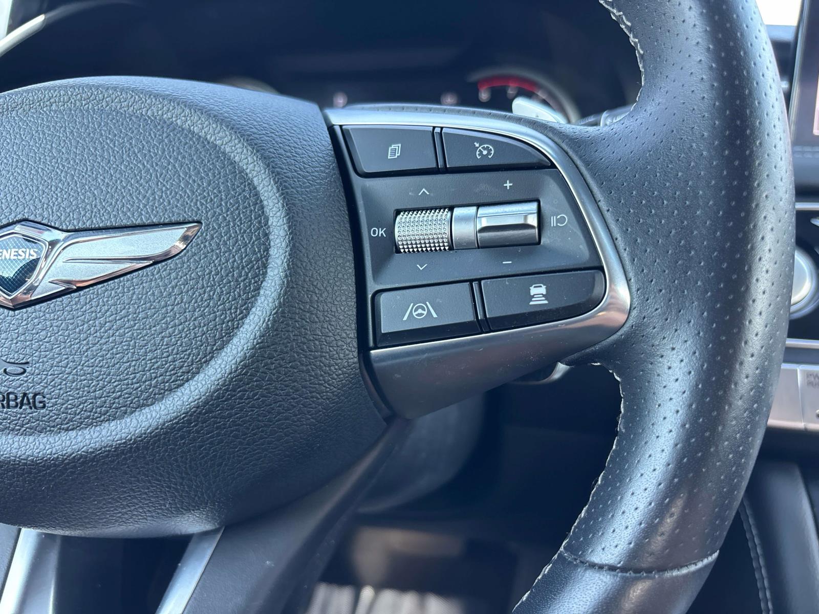 2022 GENESIS G70 Standard - Photo 14