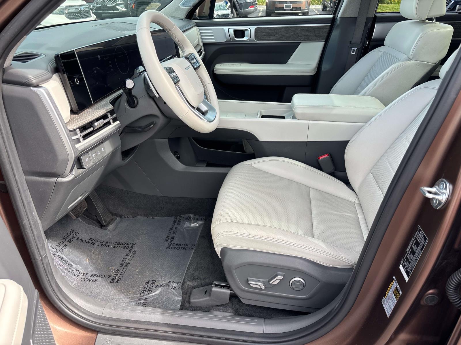 2024 Hyundai Santa Fe Limited - Photo 11