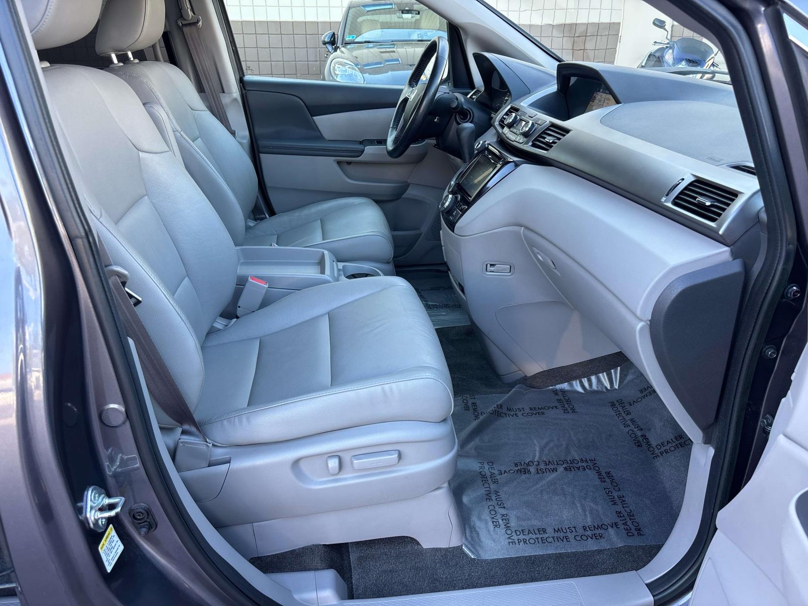 2015 Honda Odyssey EX-L - Photo 19