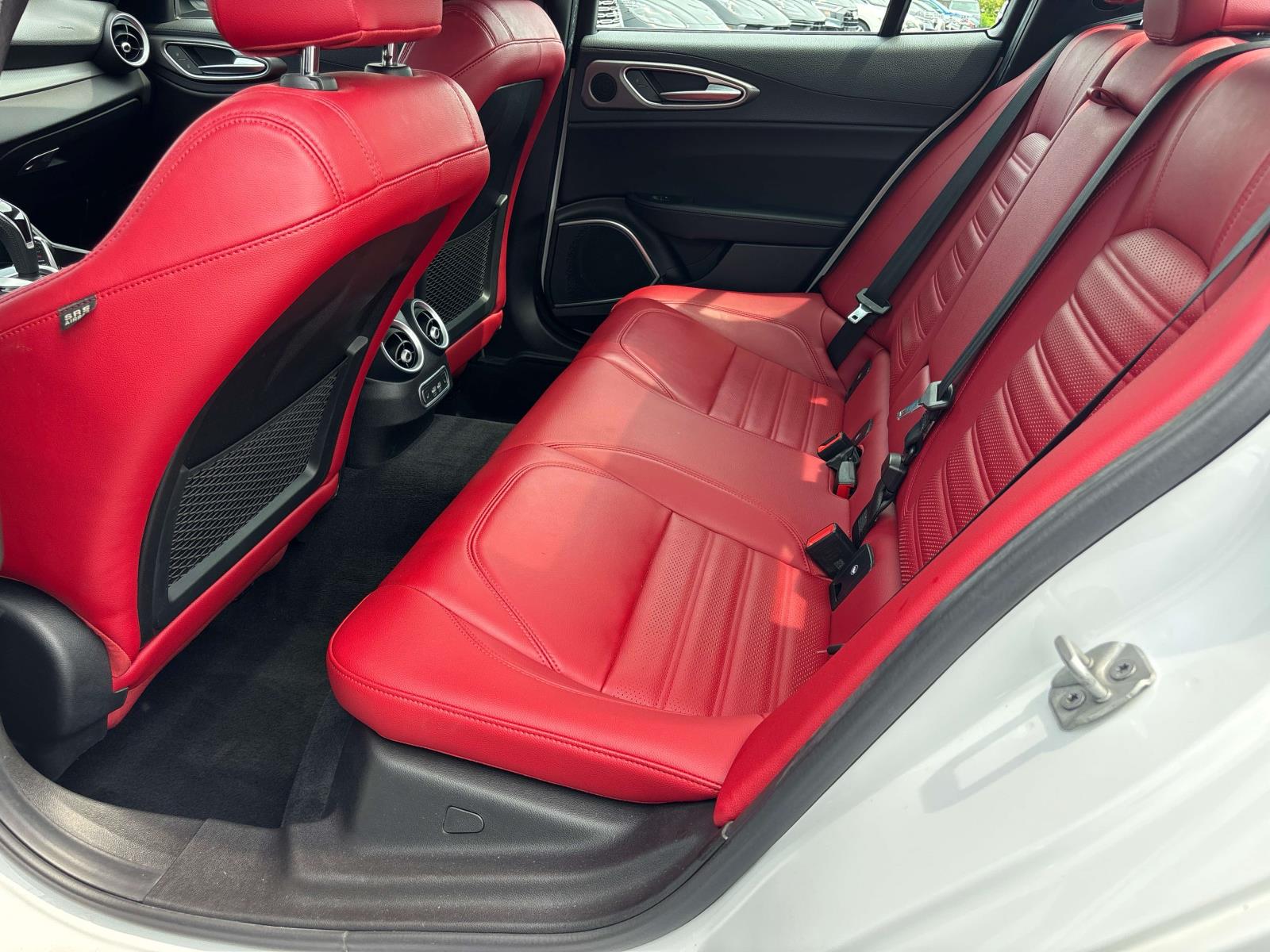 2022 Alfa Romeo Giulia Ti Veloce - Photo 11