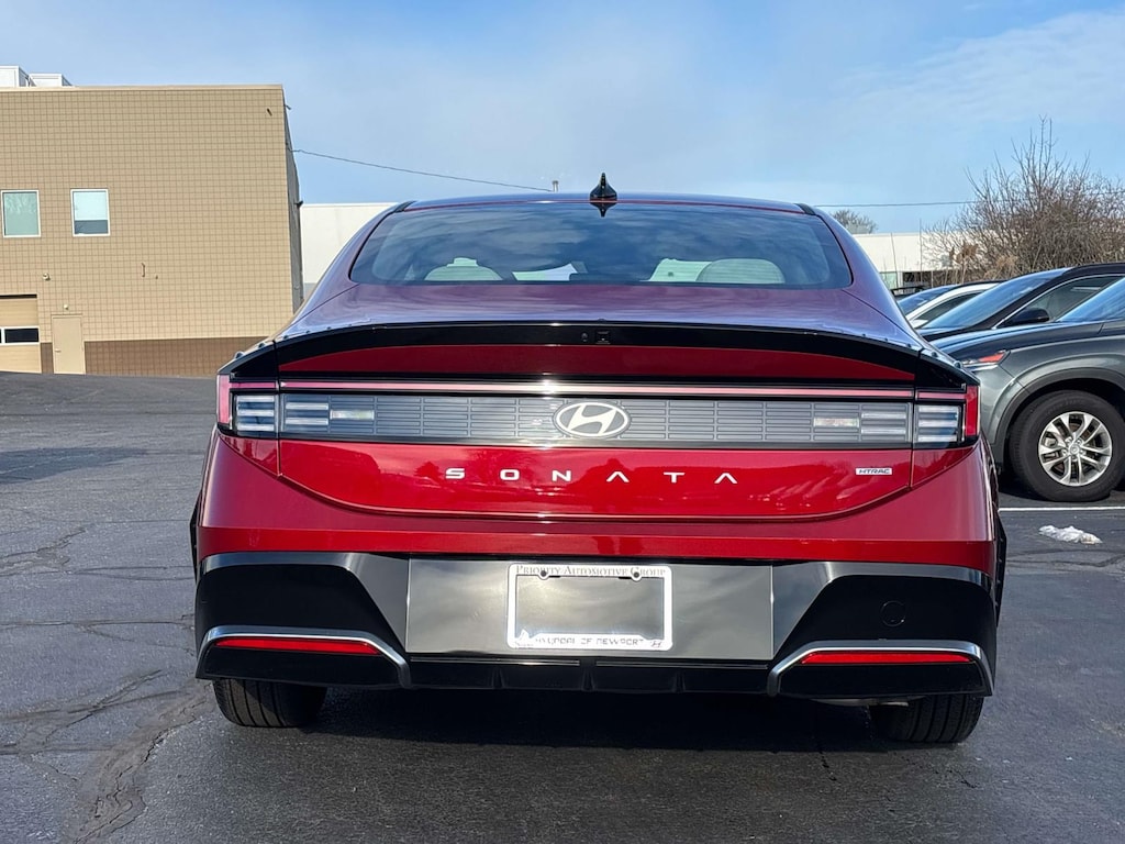 Certified 2025 Hyundai Sonata SEL Sedan