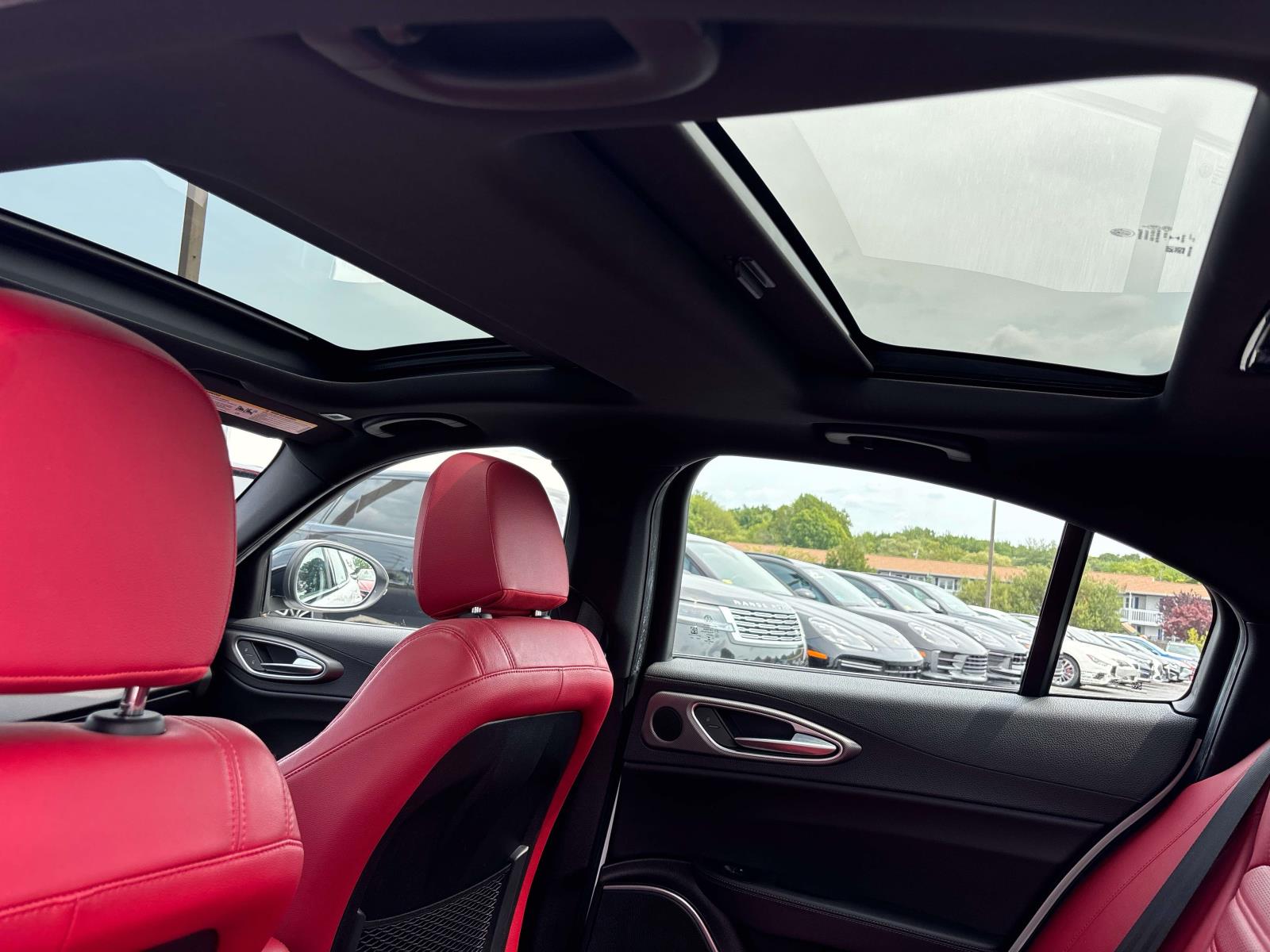 2022 Alfa Romeo Giulia Ti Veloce - Photo 14