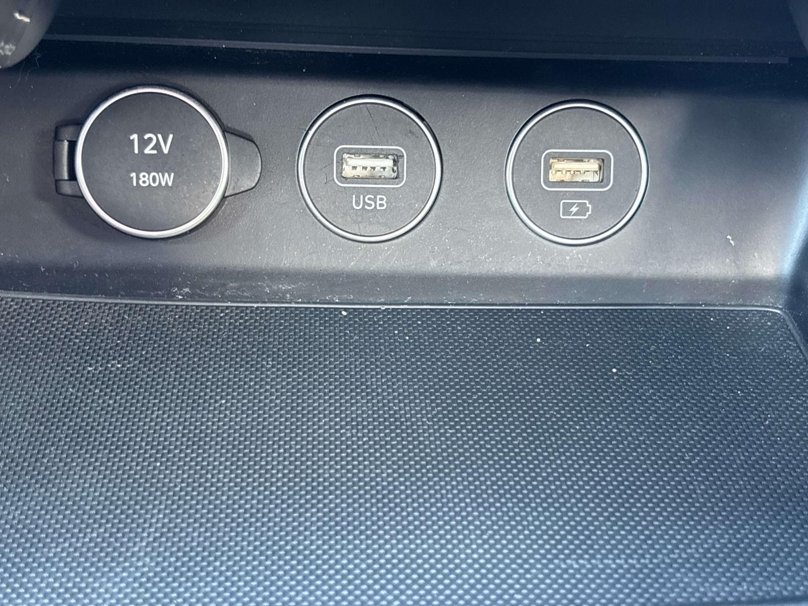 2022 GENESIS G70 Standard - Photo 26