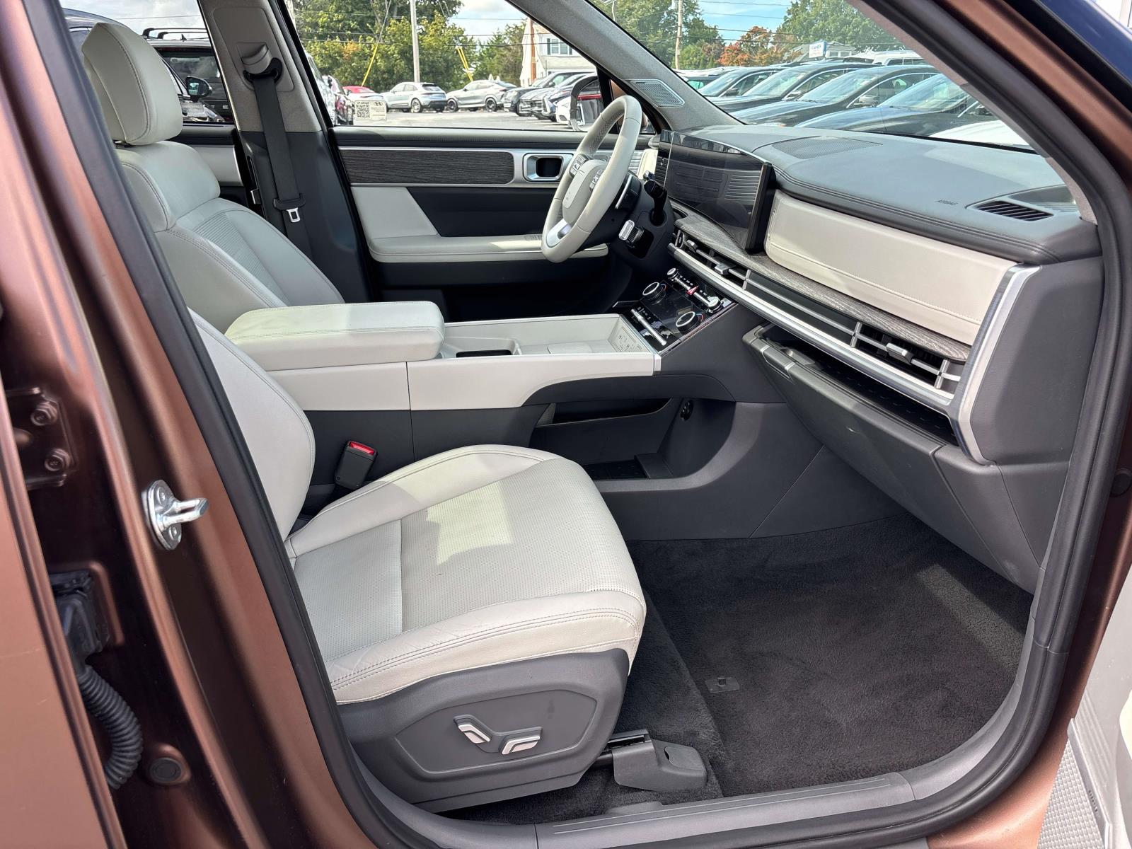 2024 Hyundai Santa Fe Limited - Photo 23