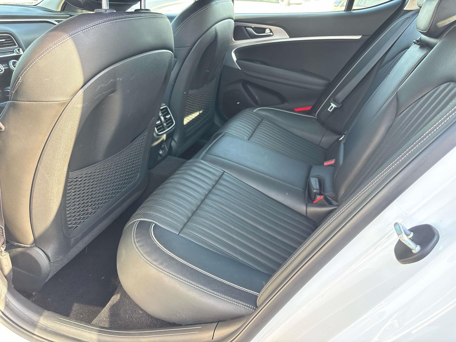 2022 GENESIS G70 Standard - Photo 7