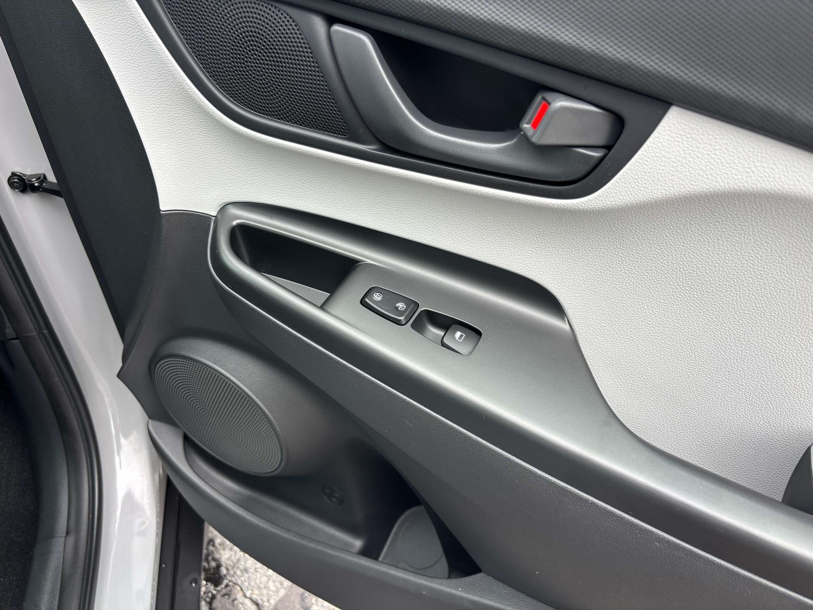 2022 Hyundai Kona SE - Photo 16