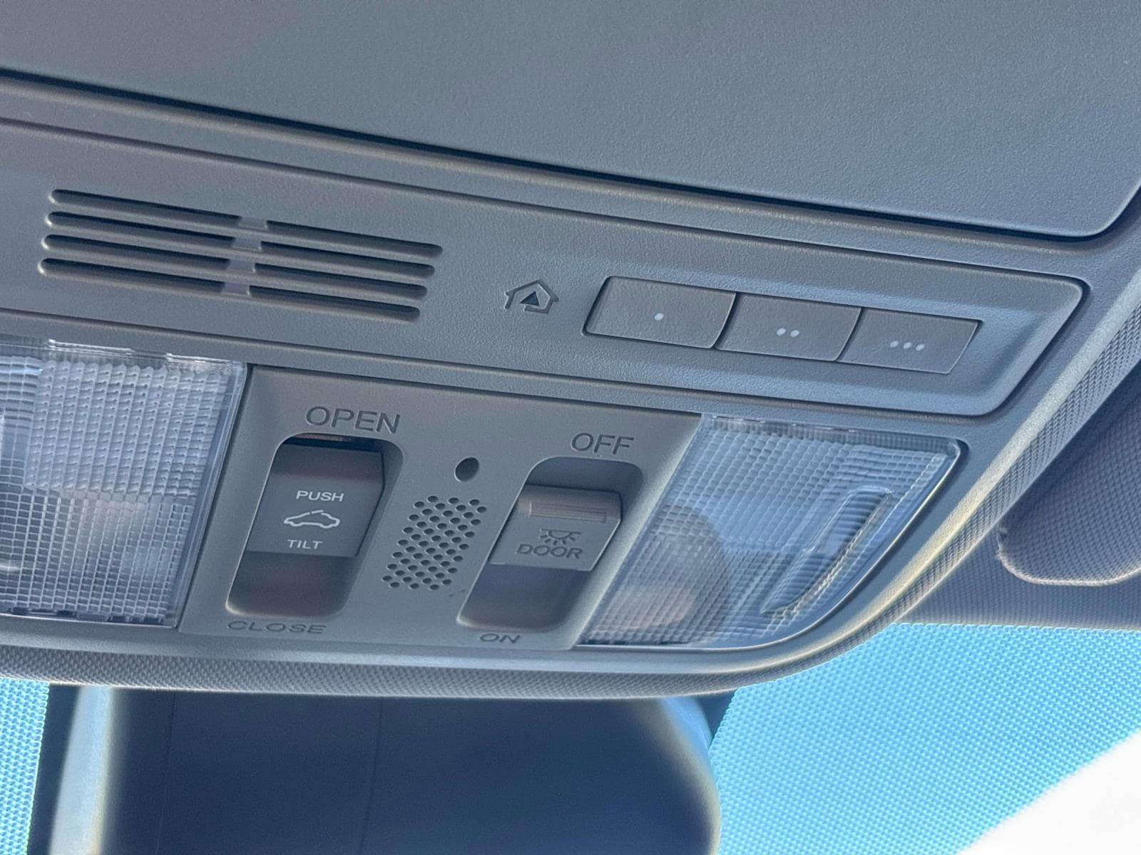 2015 Honda Odyssey EX-L - Photo 29