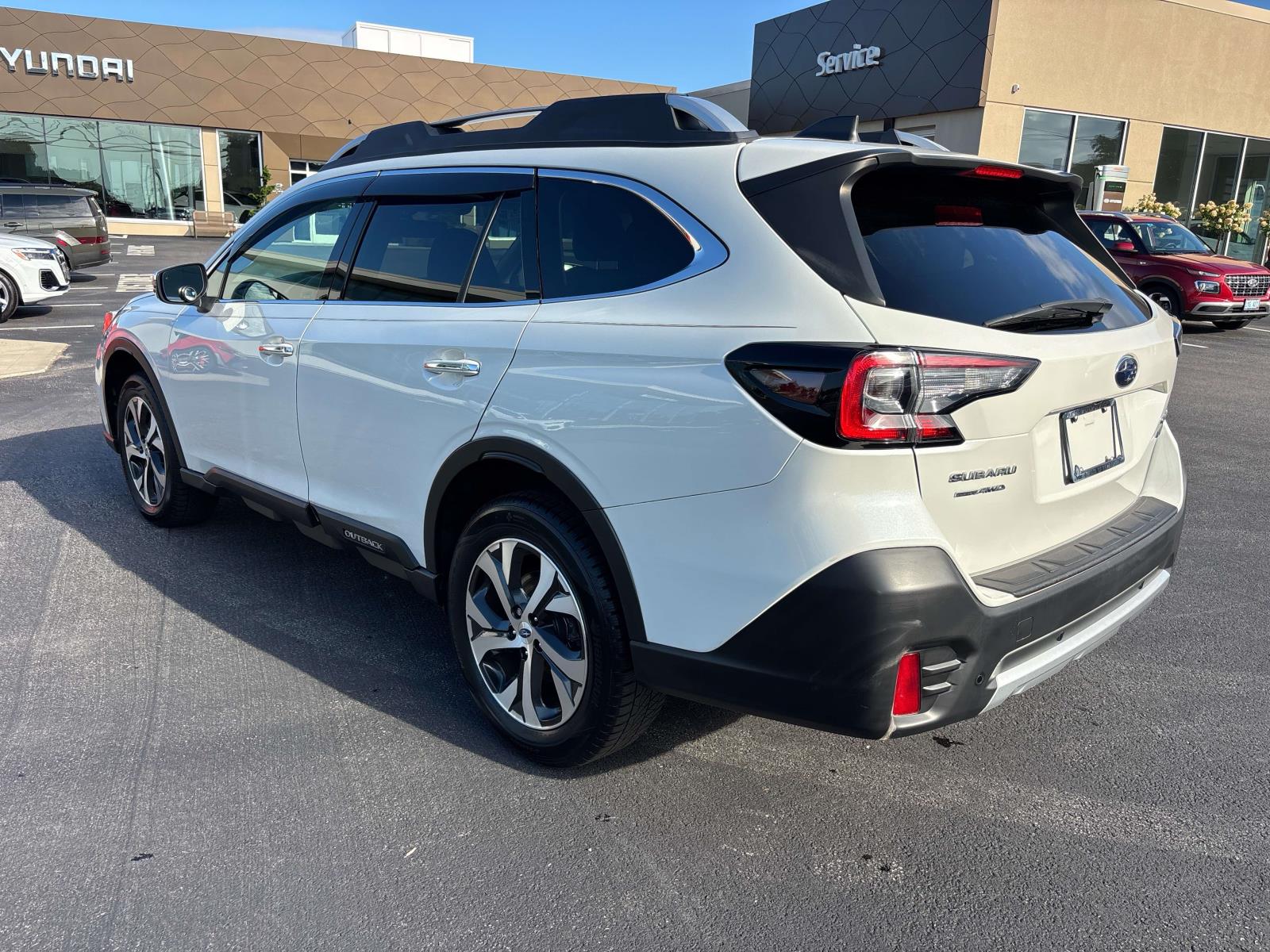 2020 Subaru Outback Touring - Photo 2