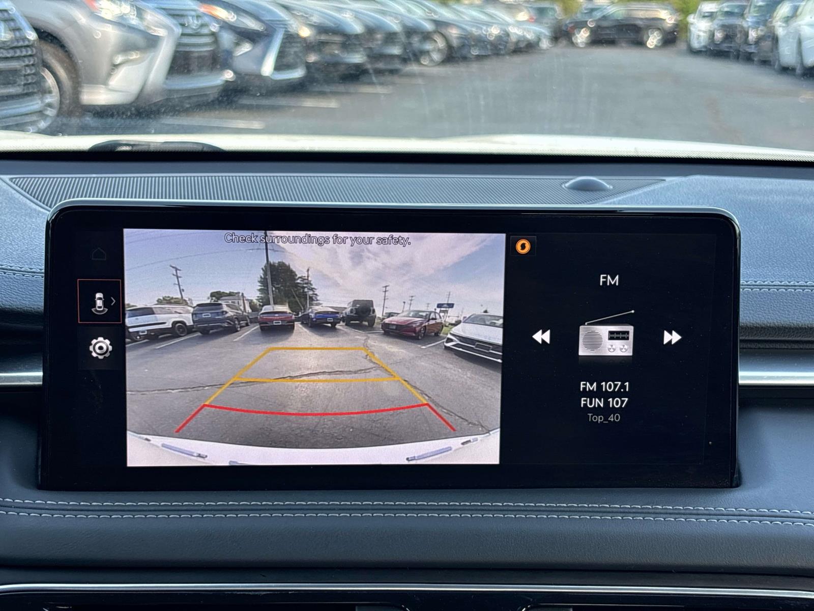 2022 GENESIS G70 Standard - Photo 17