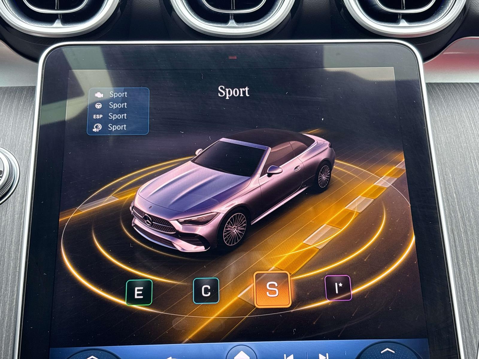 2024 Mercedes-Benz CLE CLE 450 - Photo 23