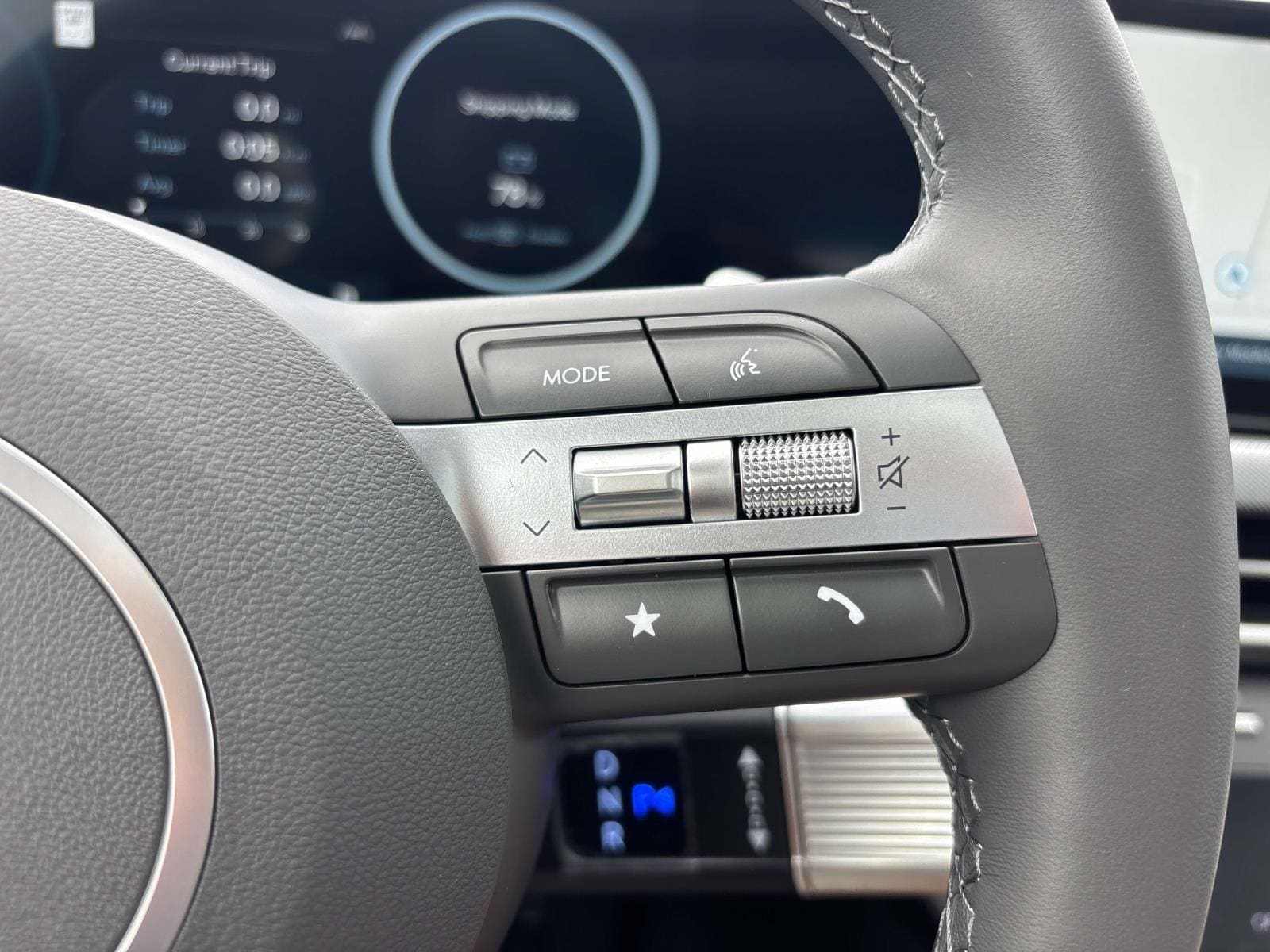 2025 Hyundai Sonata SEL - Photo 13