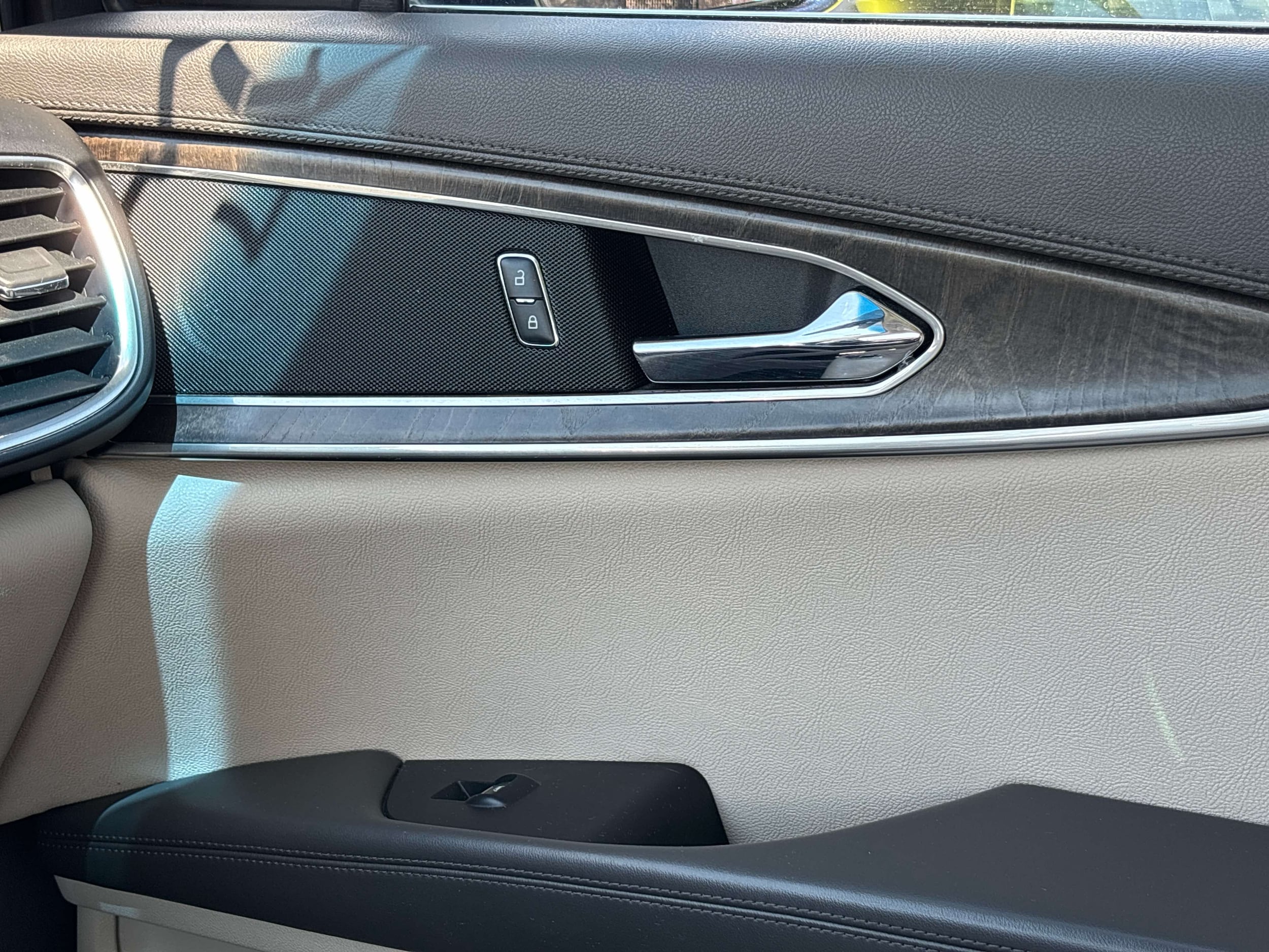 2017 Lincoln MKX Reserve - Photo 27