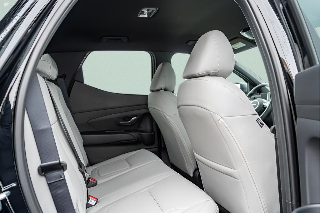 2026 Hyundai Santa Cruz SEL - Photo 13